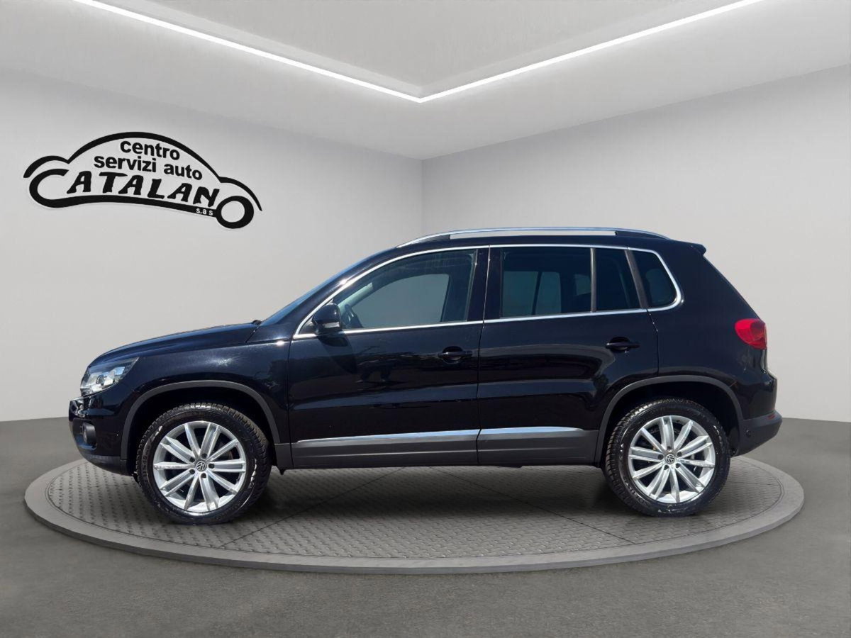 Volkswagen Tiguan 2.0 TDI 140 CV 4MOTION Sport & Style (2)