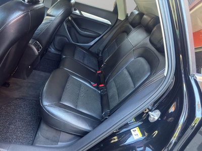 Audi Q3 2.0 TDI 120 CV Sport (13)
