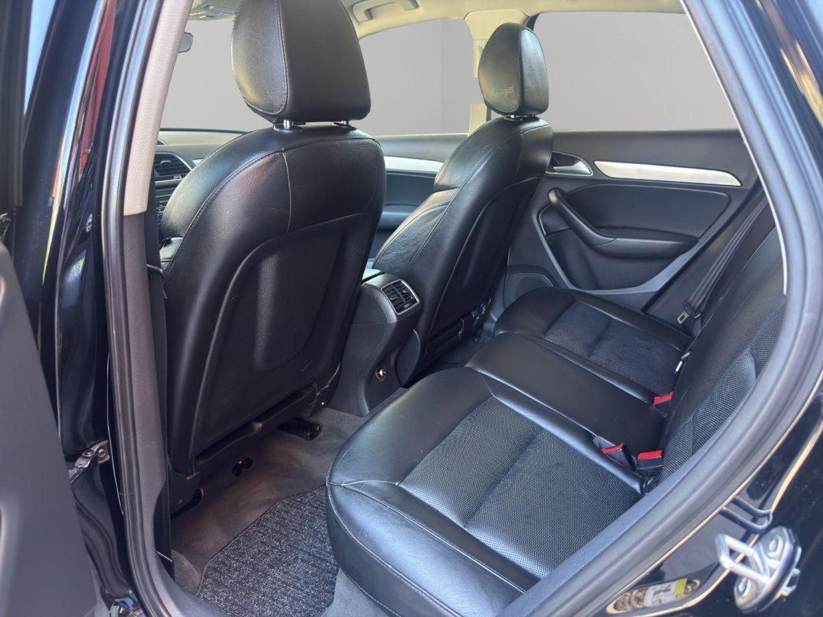 Audi Q3 2.0 TDI 120 CV Sport (14)
