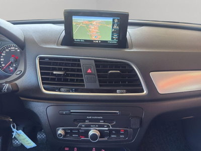 Audi Q3 2.0 TDI 120 CV Sport (16)