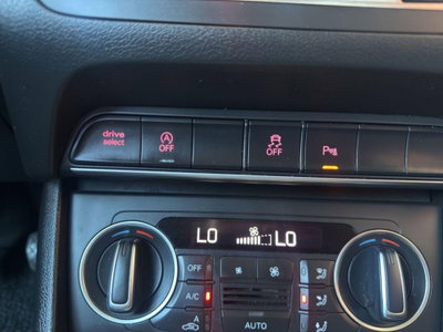 Audi Q3 2.0 TDI 120 CV Sport (18)
