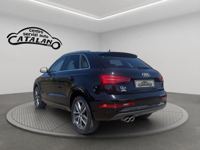 Audi Q3 2.0 TDI 120 CV Sport (3)