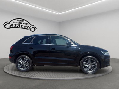 Audi Q3 2.0 TDI 120 CV Sport (6)