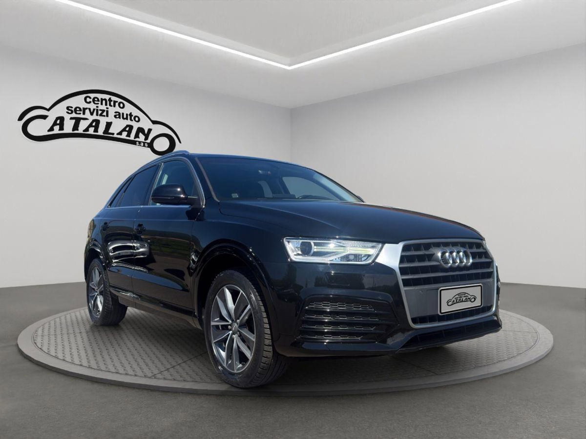 Audi Q3 2.0 TDI 120 CV Sport (7)