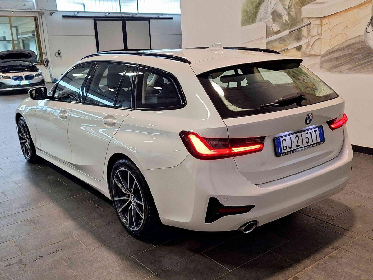 BMW Serie 3 Touring 320d 48V xDrive  Msport (5)
