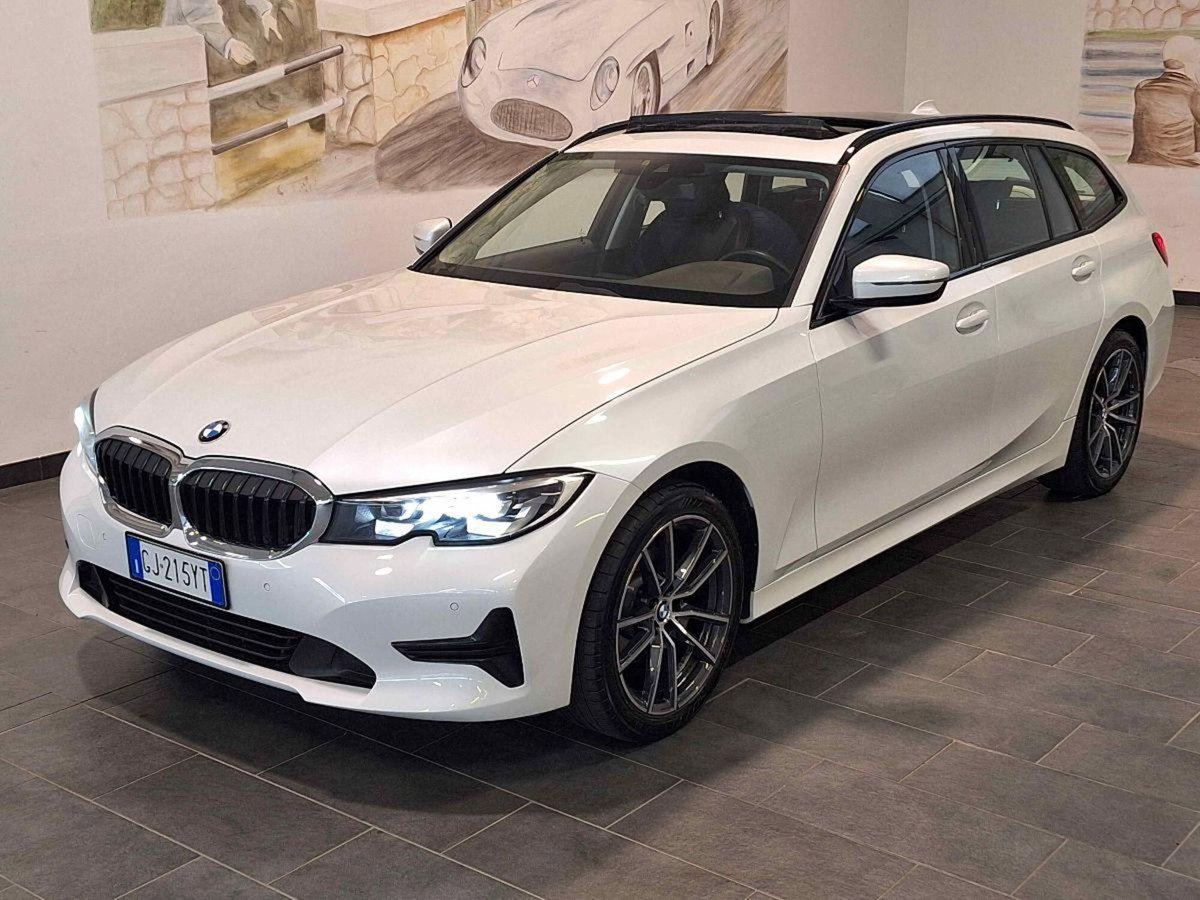 BMW Serie 3 Touring 320d 48V xDrive  Msport (6)