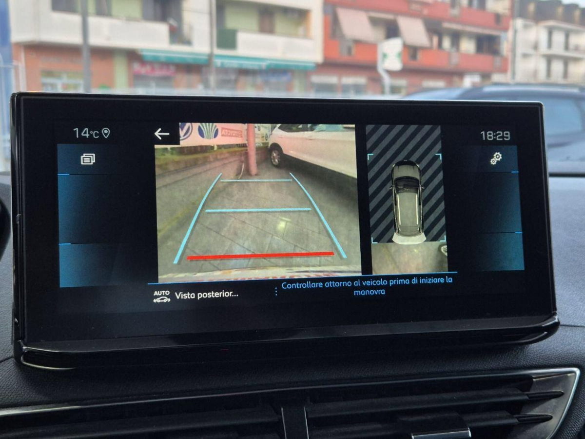 Peugeot 3008 BlueHDi 130 S&S EAT8 GT Line (10)