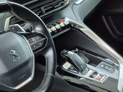 Peugeot 3008 BlueHDi 130 S&S EAT8 GT Line (15)