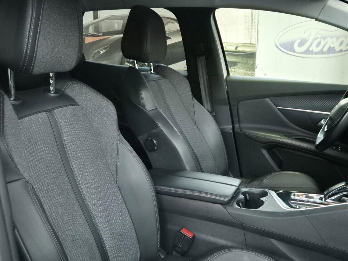 Peugeot 3008 BlueHDi 130 S&S EAT8 GT Line (20)