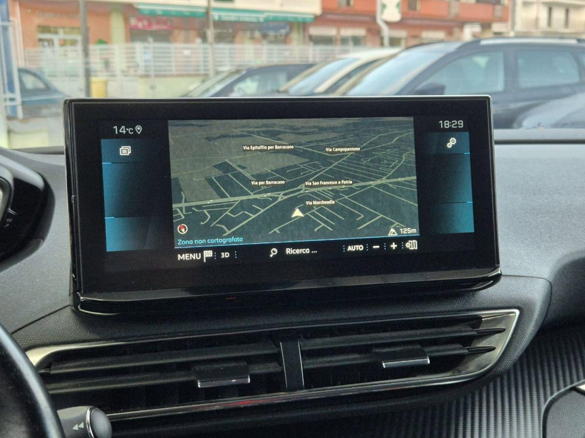 Peugeot 3008 BlueHDi 130 S&S EAT8 GT Line (4)