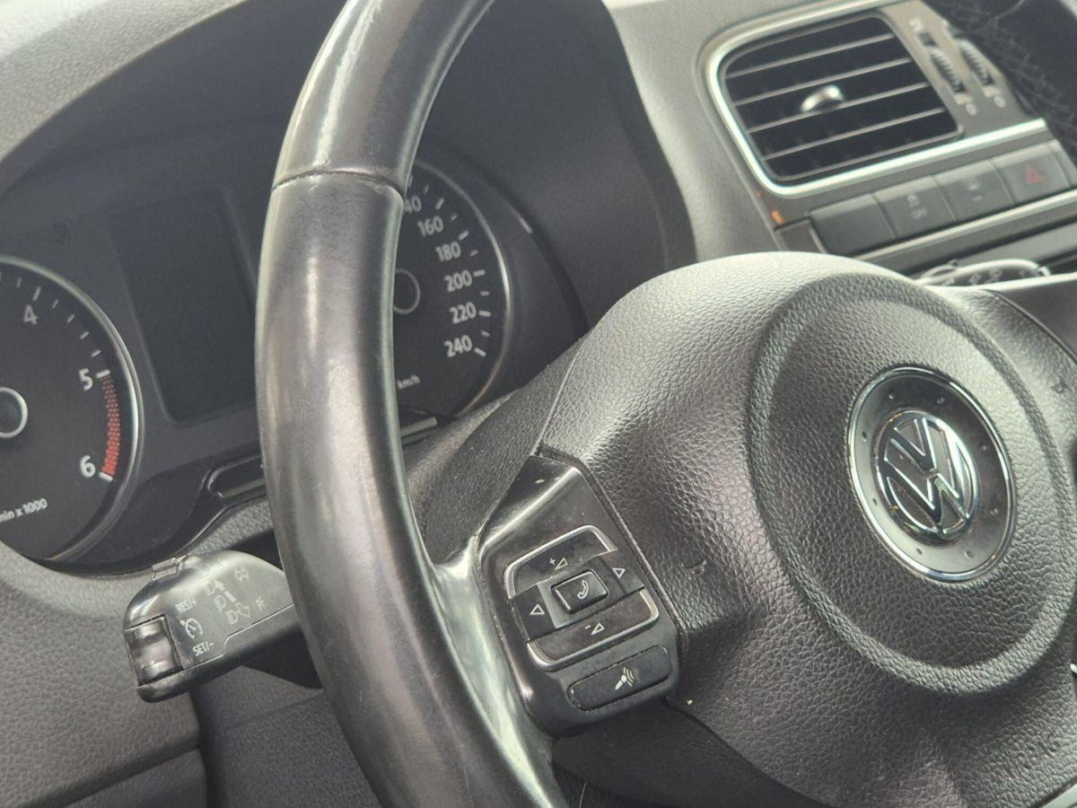 Volkswagen Polo 1.6 TDI 90CV DPF DSG 5 porte Highline (15)