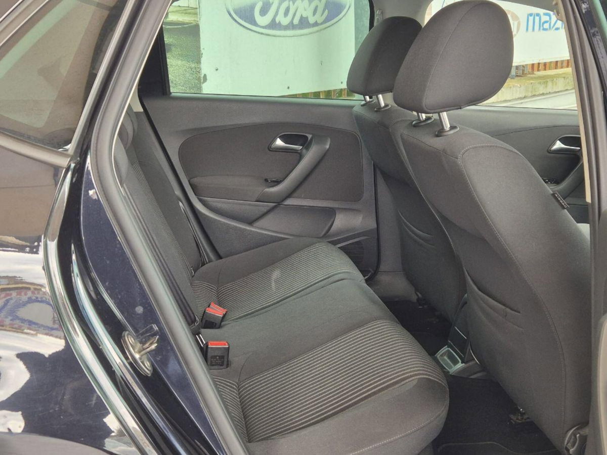 Volkswagen Polo 1.6 TDI 90CV DPF DSG 5 porte Highline (18)