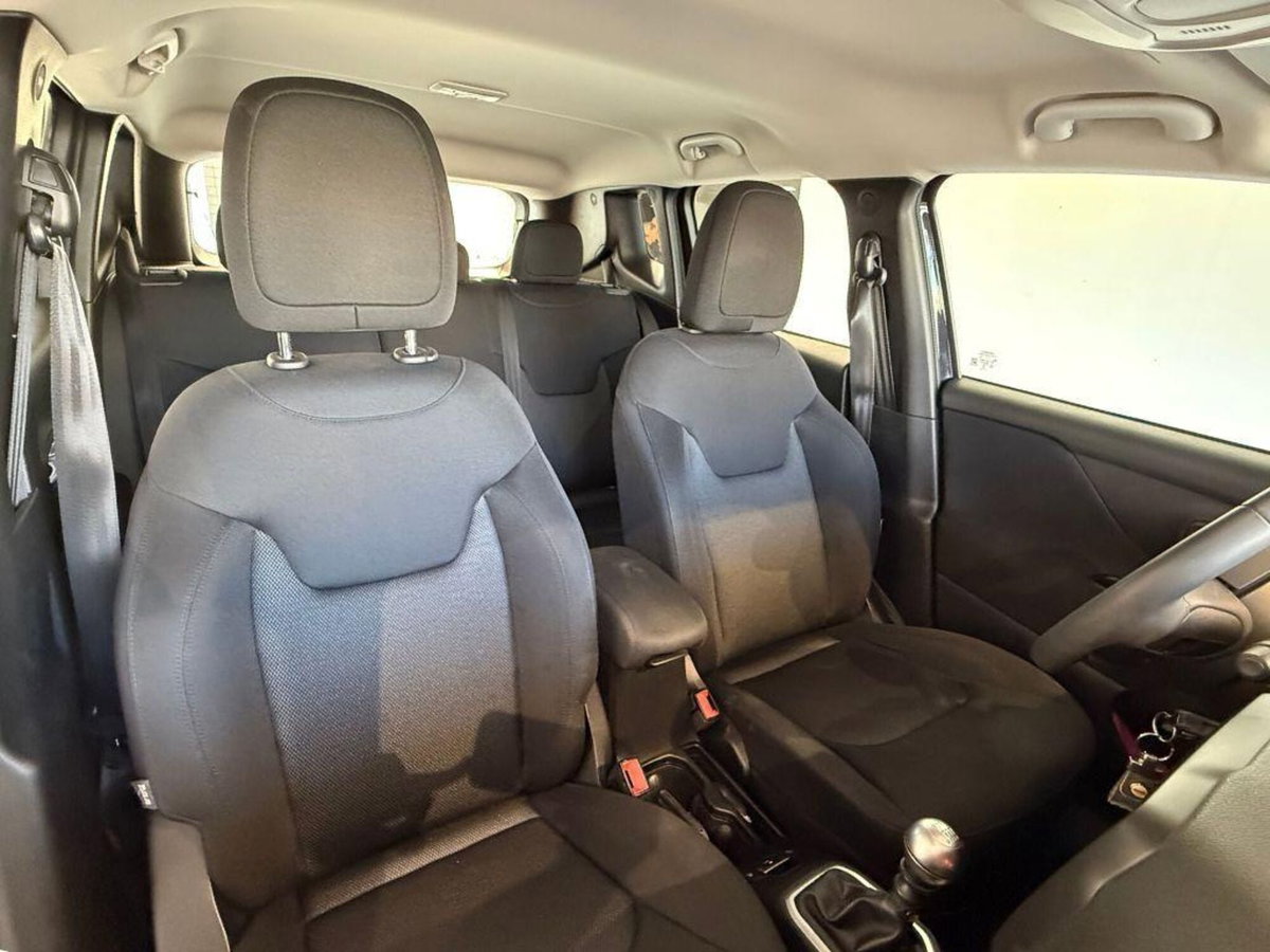 Jeep Renegade 1.0 T3 Longitude (9)