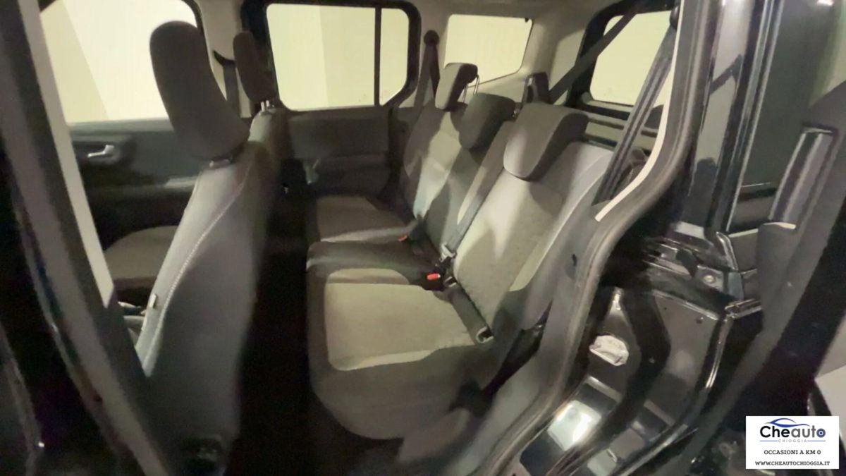 Ford Tourneo Courier 1.0 EcoBoost 100 CV Titanium (9)