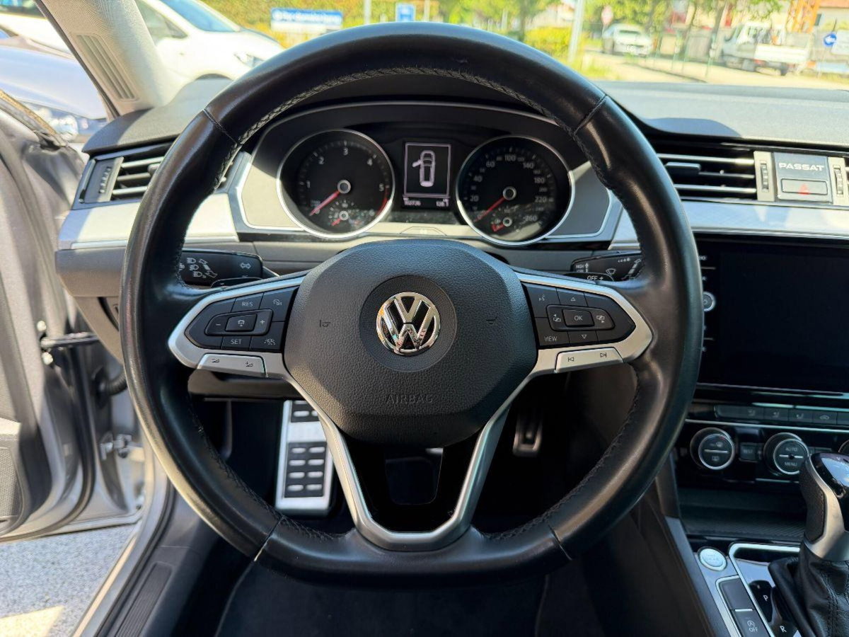Volkswagen Passat Variant 1.6 TDI SCR DSG Business BMT (13)