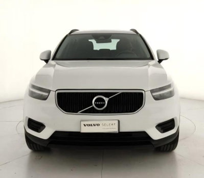 Volvo XC40 T2 Momentum Core (2)