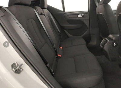 Volvo XC40 T2 Momentum Core (7)