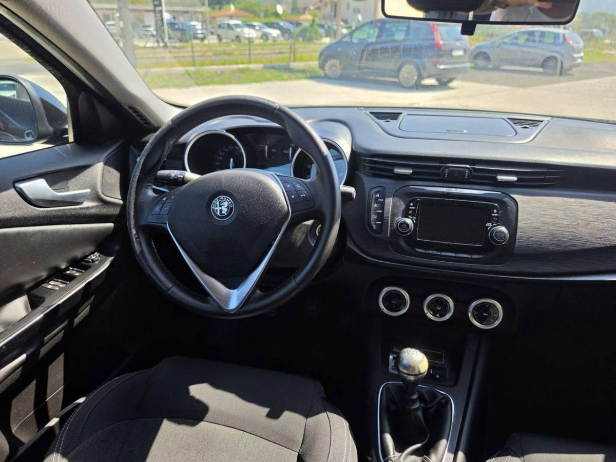 Alfa Romeo Giulietta 1.4 Turbo Super Gpl 120cv (11)