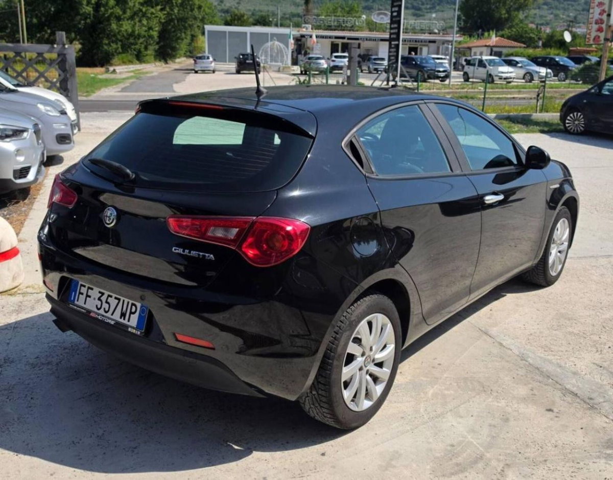 Alfa Romeo Giulietta 1.4 Turbo Super Gpl 120cv (6)