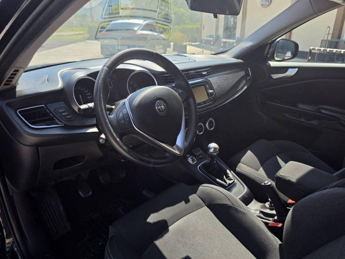 Alfa Romeo Giulietta 1.4 Turbo Super Gpl 120cv (9)