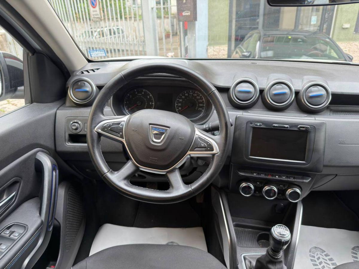 Dacia Duster 1.5 Blue dCi 8V 115 CV 4x2 15th Anniversary (12)