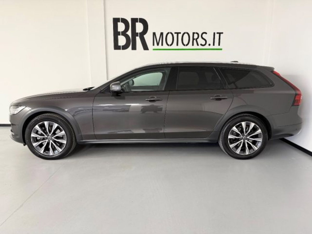 Volvo V90 Cross Country 2.0 b4 Ultimate awd auto (11)