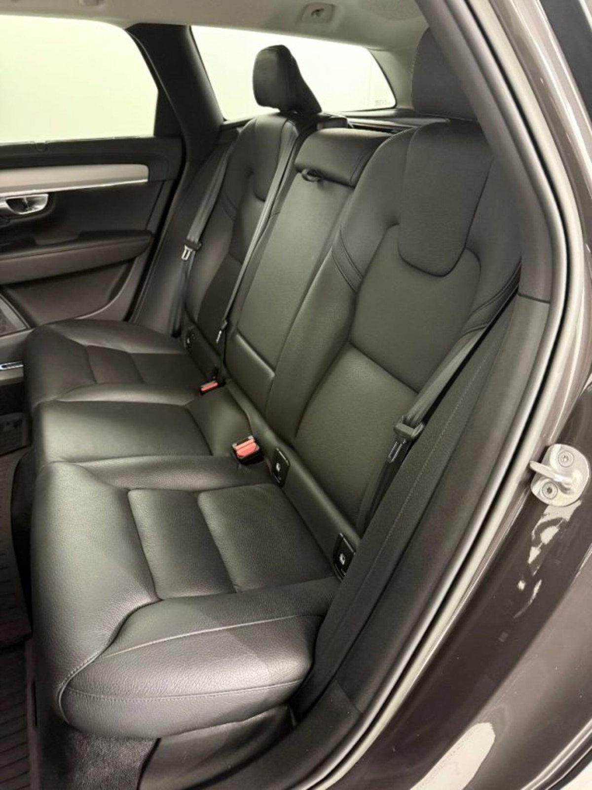 Volvo V90 Cross Country 2.0 b4 Ultimate awd auto (17)