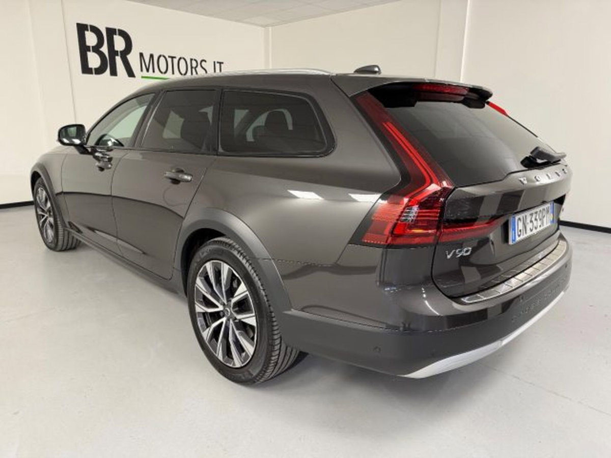 Volvo V90 Cross Country 2.0 b4 Ultimate awd auto (7)