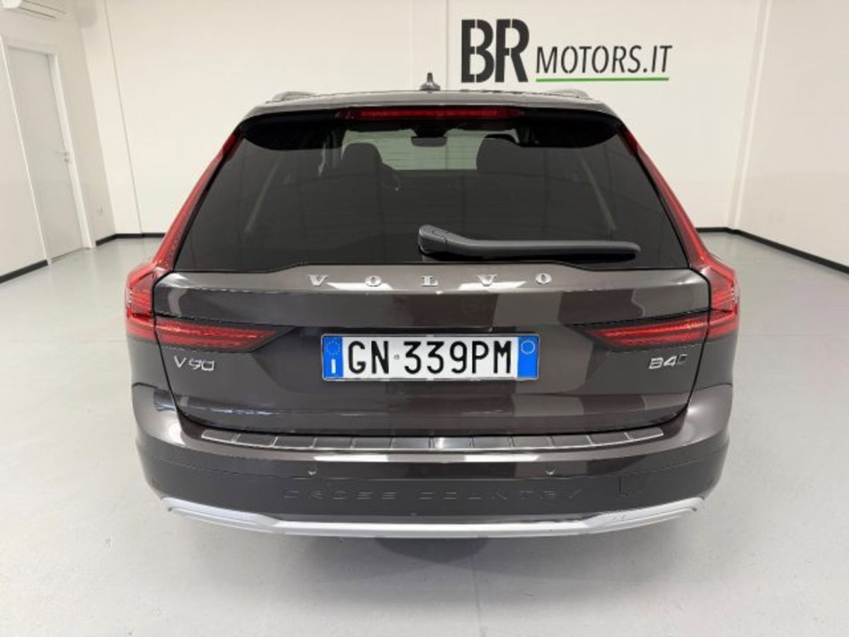 Volvo V90 Cross Country 2.0 b4 Ultimate awd auto (8)