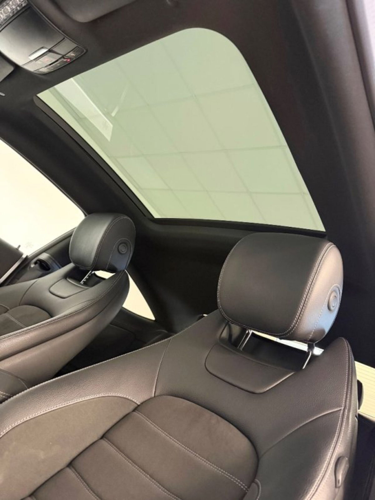 Mercedes-Benz Classe C Coupé 220 d Auto 4Matic Coupé Premium Plus (12)