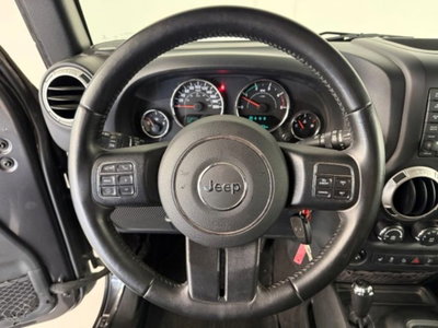 Jeep Wrangler Unlimited 2.8 CRD DPF Sahara Auto (12)