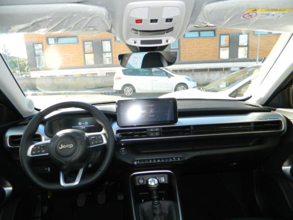 Jeep Avenger 1.2 turbo Summit fwd 100cv (9)