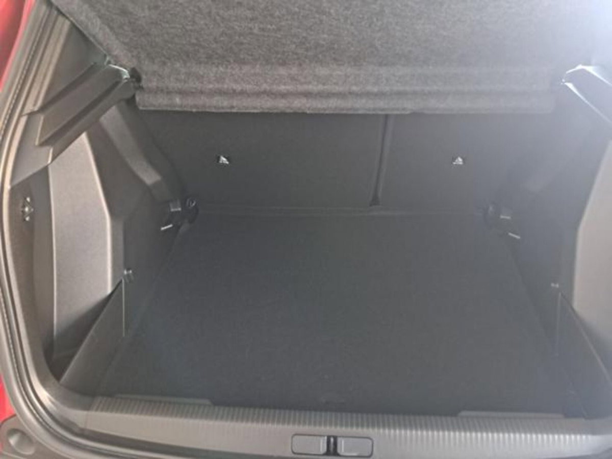 Peugeot 2008 PureTech 100 S&S Allure (3)