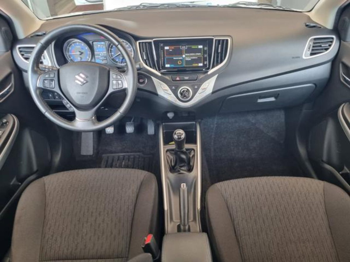 Suzuki Baleno 1.2 Hybrid B-Top (14)