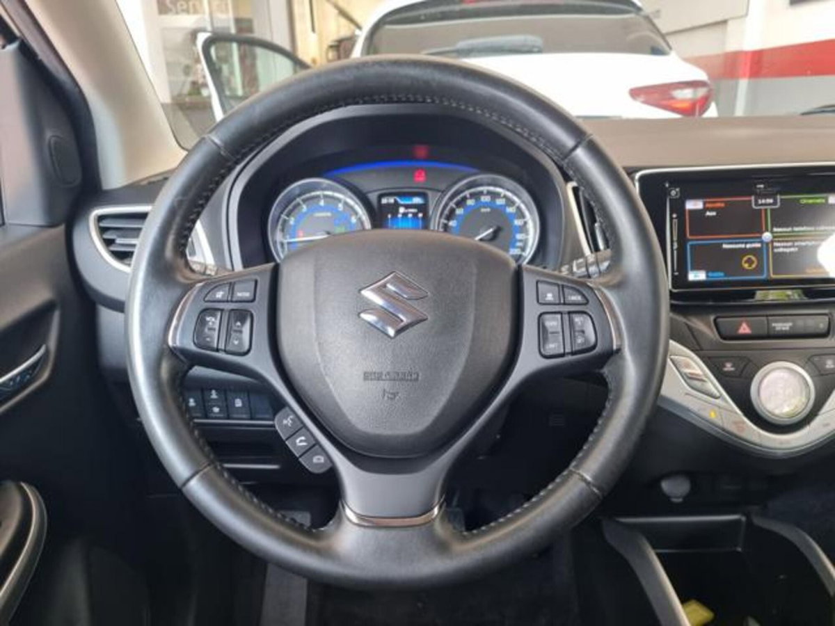 Suzuki Baleno 1.2 Hybrid B-Top (16)