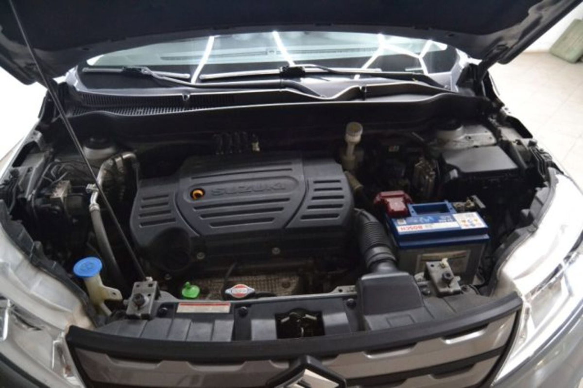 Suzuki Vitara 1.6 VVT V-Cool (13)