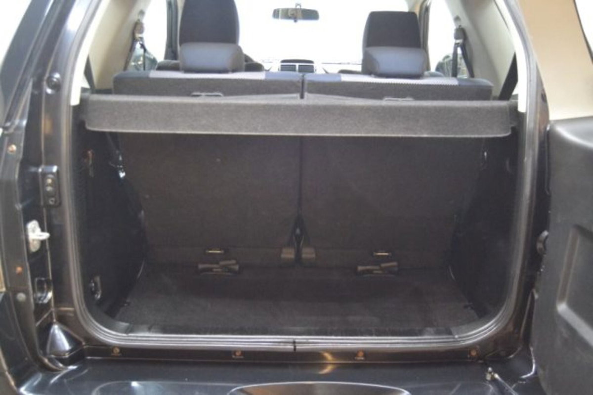 Suzuki Grand Vitara 1.9 DDiS 3 porte Offroad (5)