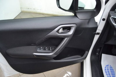 Peugeot 2008 75 Access (13)