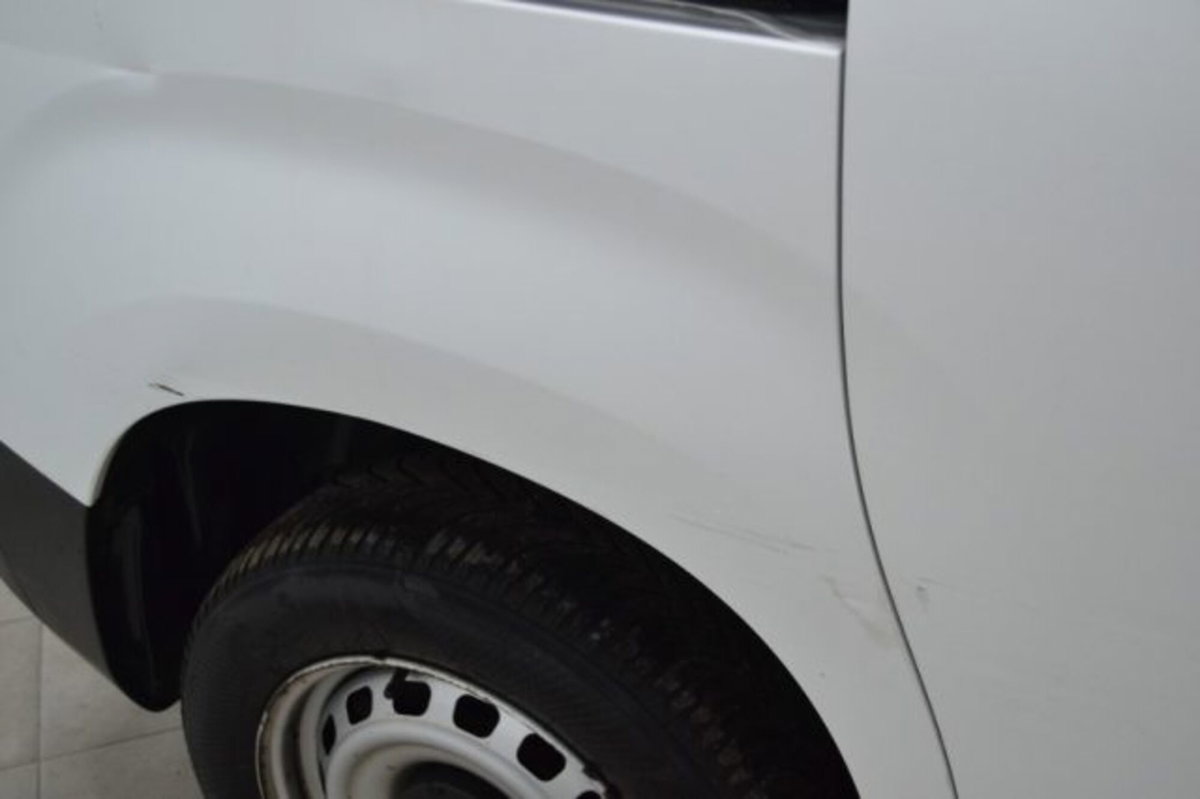 Opel Combo Furgone Cargo 1.5 Diesel 100CV PC 650kg Essentia (11)