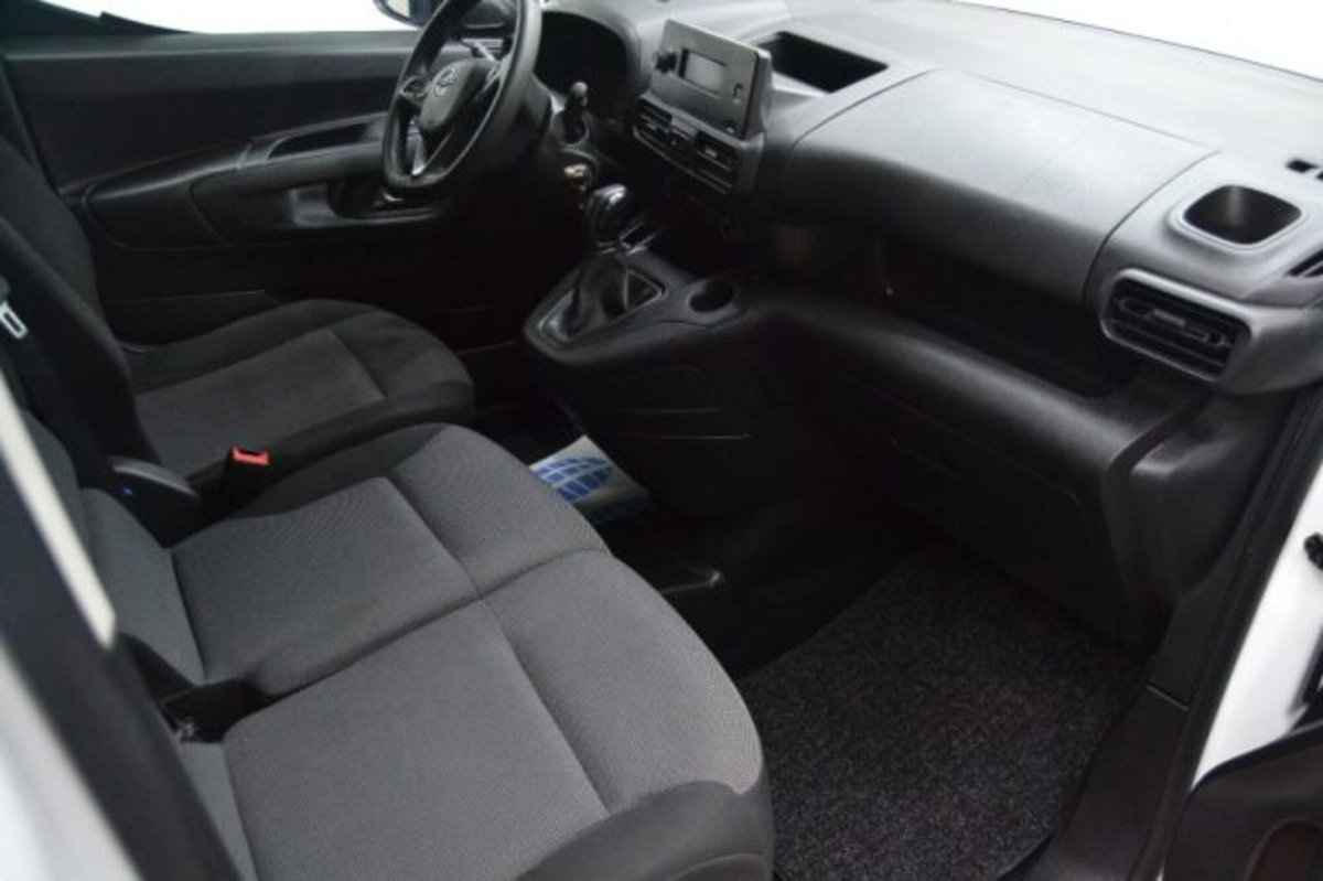 Opel Combo Furgone Cargo 1.5 Diesel 100CV PC 650kg Essentia (6)