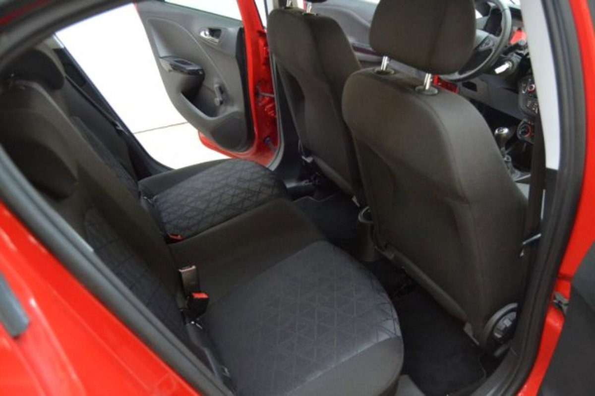 Opel Corsa 1.2 5 porte 120 Anniversary (7)