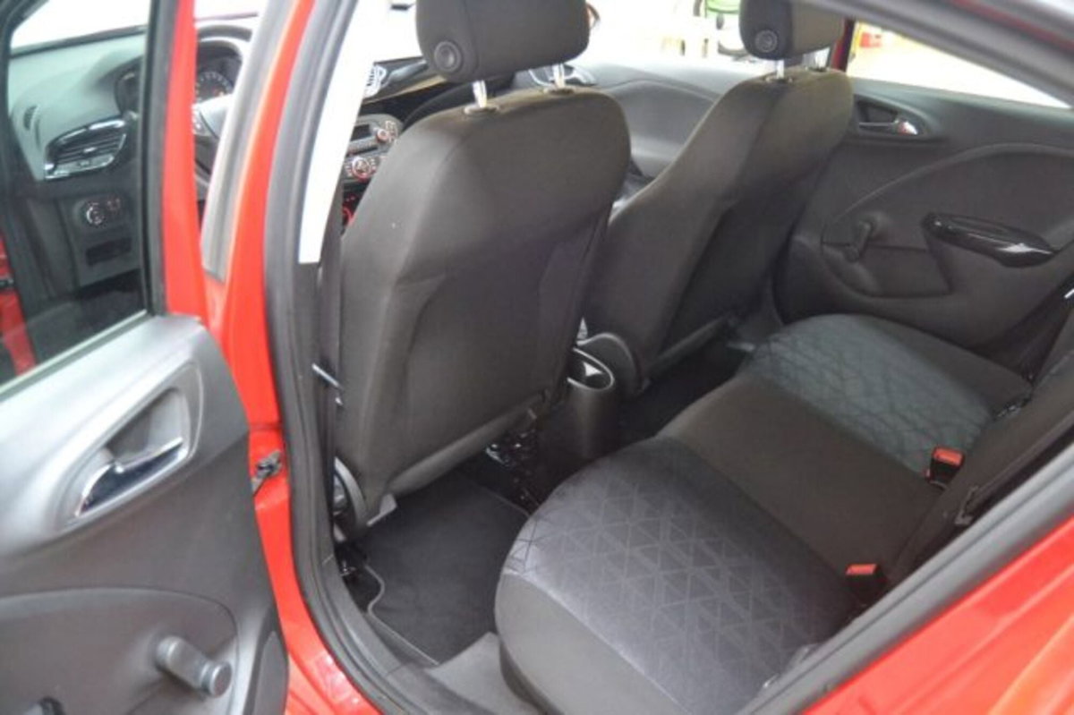 Opel Corsa 1.2 5 porte 120 Anniversary (9)