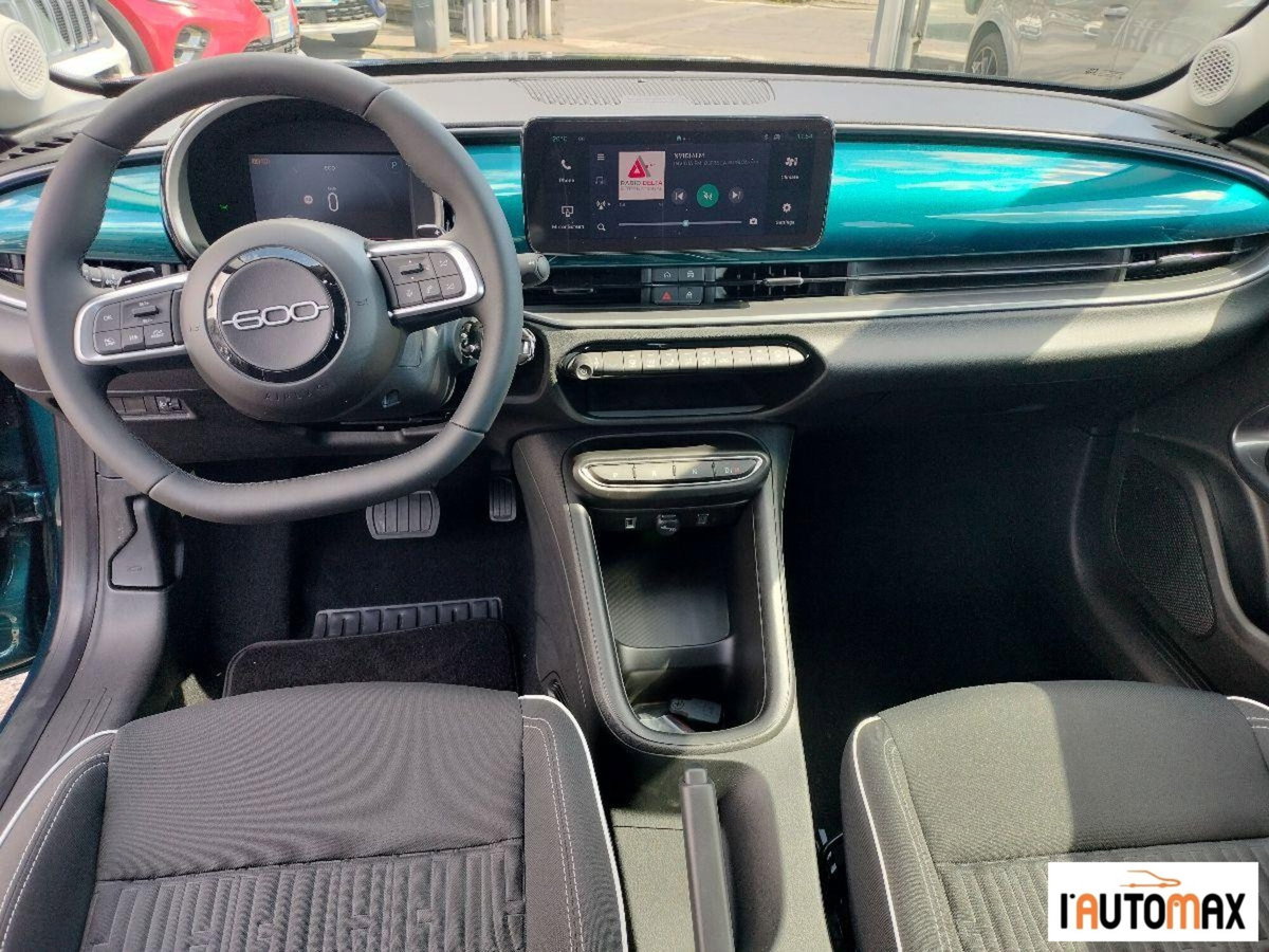 Fiat 600 1.2 Business 100cv (11)
