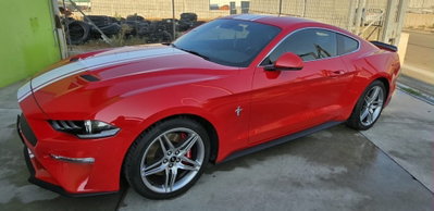 Ford Mustang Coupé Fastback 2.3 EcoBoost aut. (2)