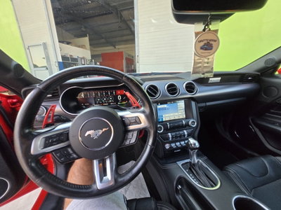 Ford Mustang Coupé Fastback 2.3 EcoBoost aut. (5)