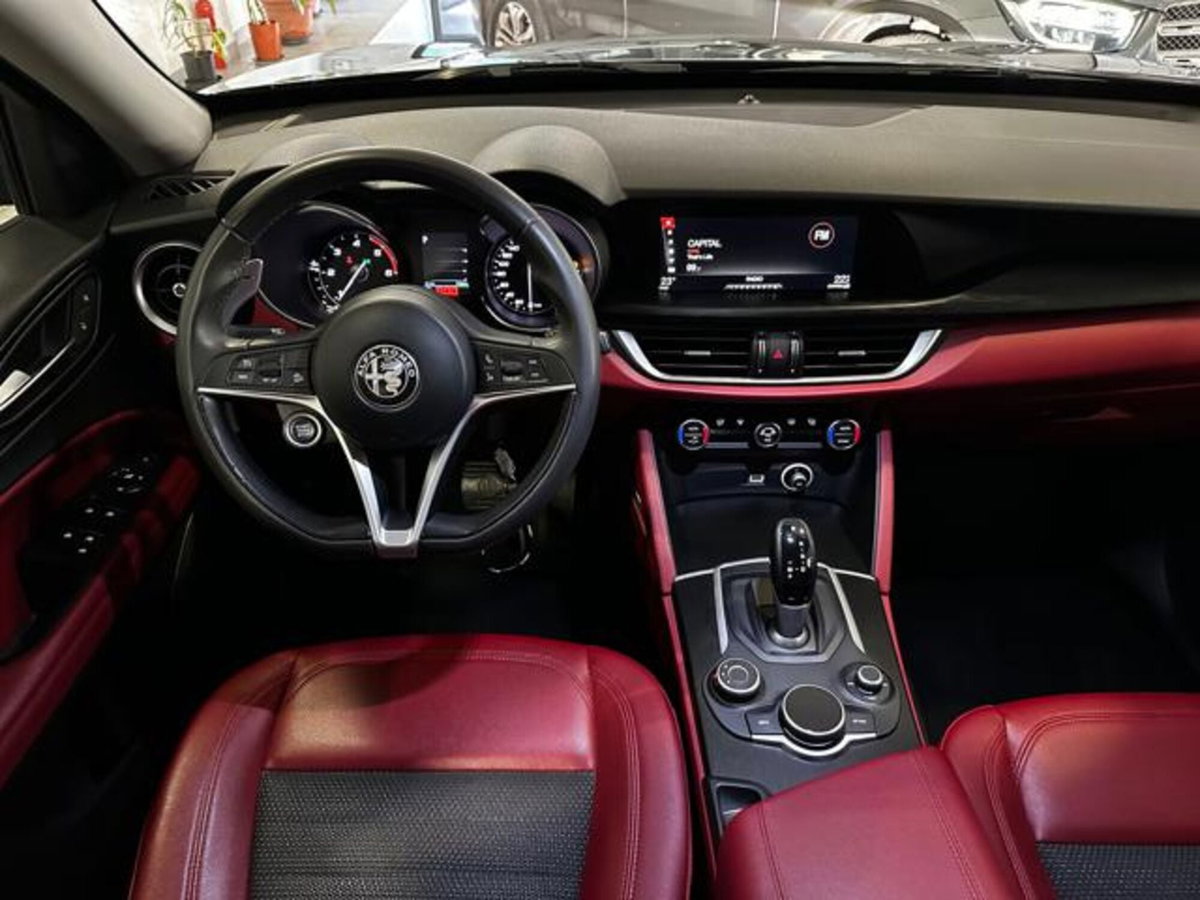 Alfa Romeo Stelvio Stelvio 2.2 Turbodiesel 180 CV AT8 RWD Executive (5)