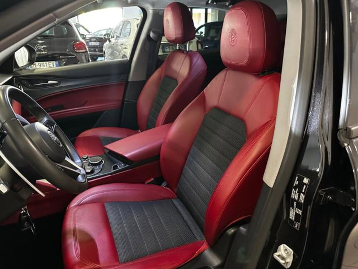 Alfa Romeo Stelvio Stelvio 2.2 Turbodiesel 180 CV AT8 RWD Executive (6)