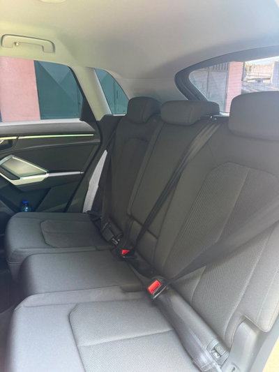 Audi Q3 2.0 TDI 150 CV Business (10)