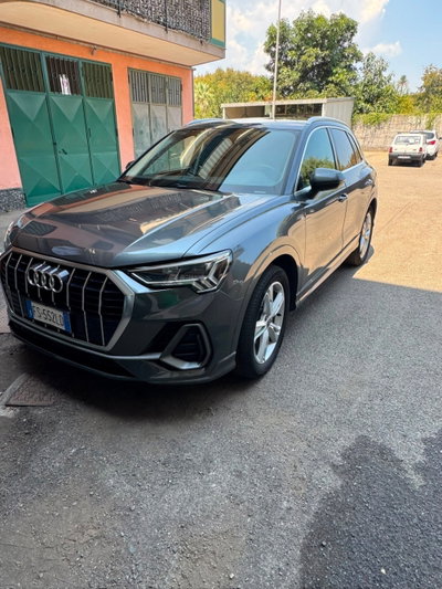 Audi Q3 2.0 TDI 150 CV Business (2)