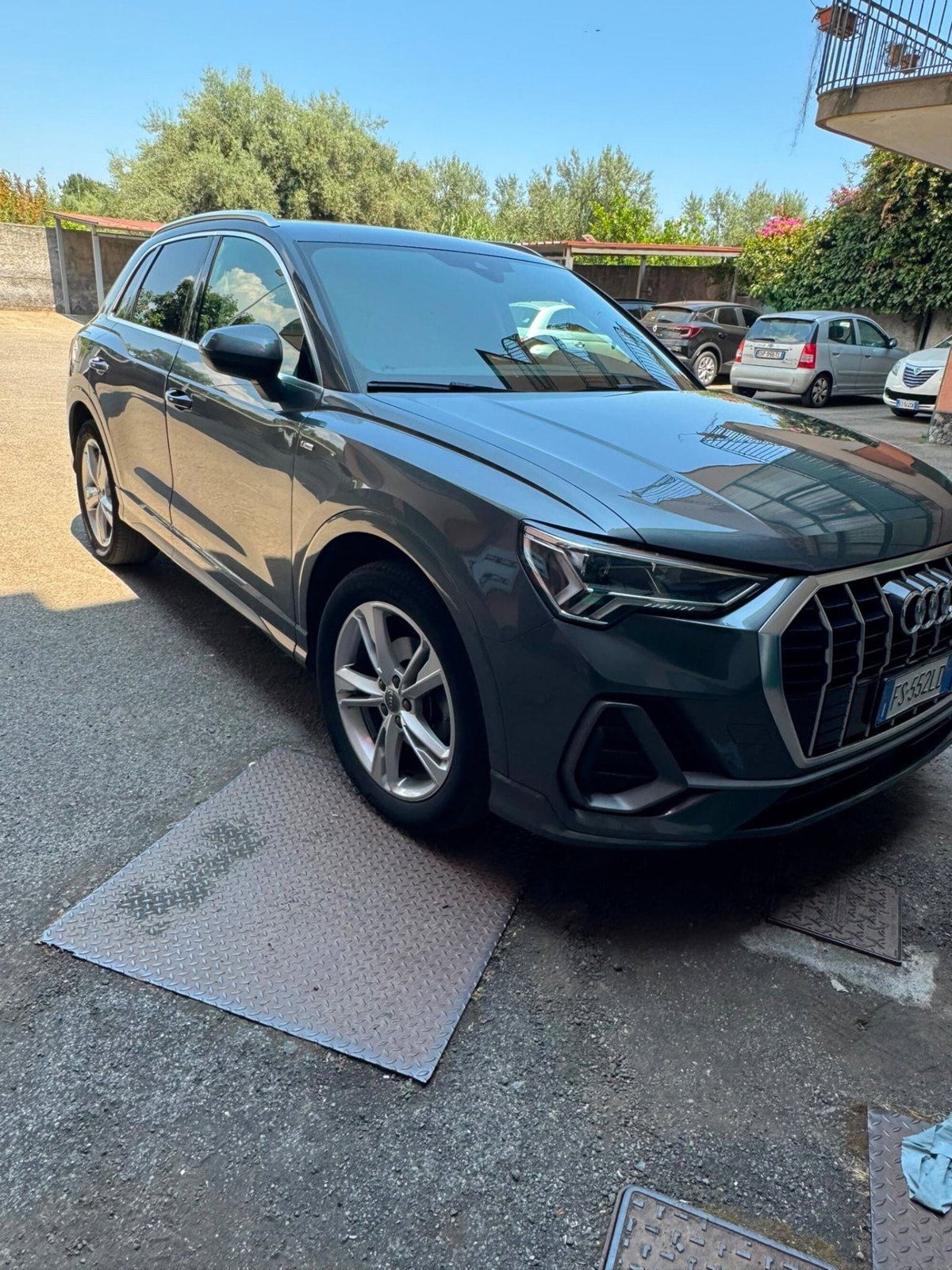 Audi Q3 2.0 TDI 150 CV Business (3)